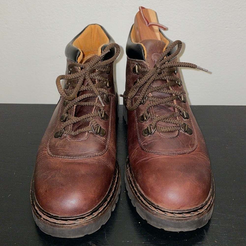 Vintage Timberland Women’s Chucka Boots.  Made in Italy.  Size 8‎